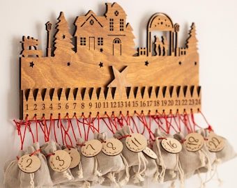 ArrowTownDesigns Wooden Advent Calendar Village 12 Day Countdown with Burlap Bags